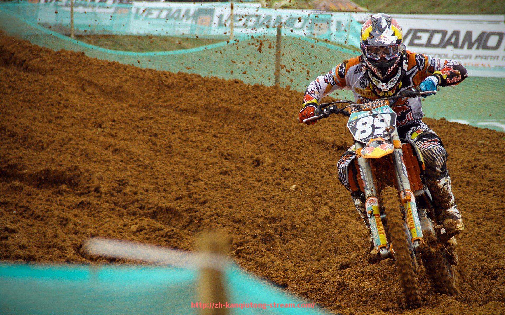 看球通-胸肌锻炼健身器材推荐：专为胸肌训练设计的器材